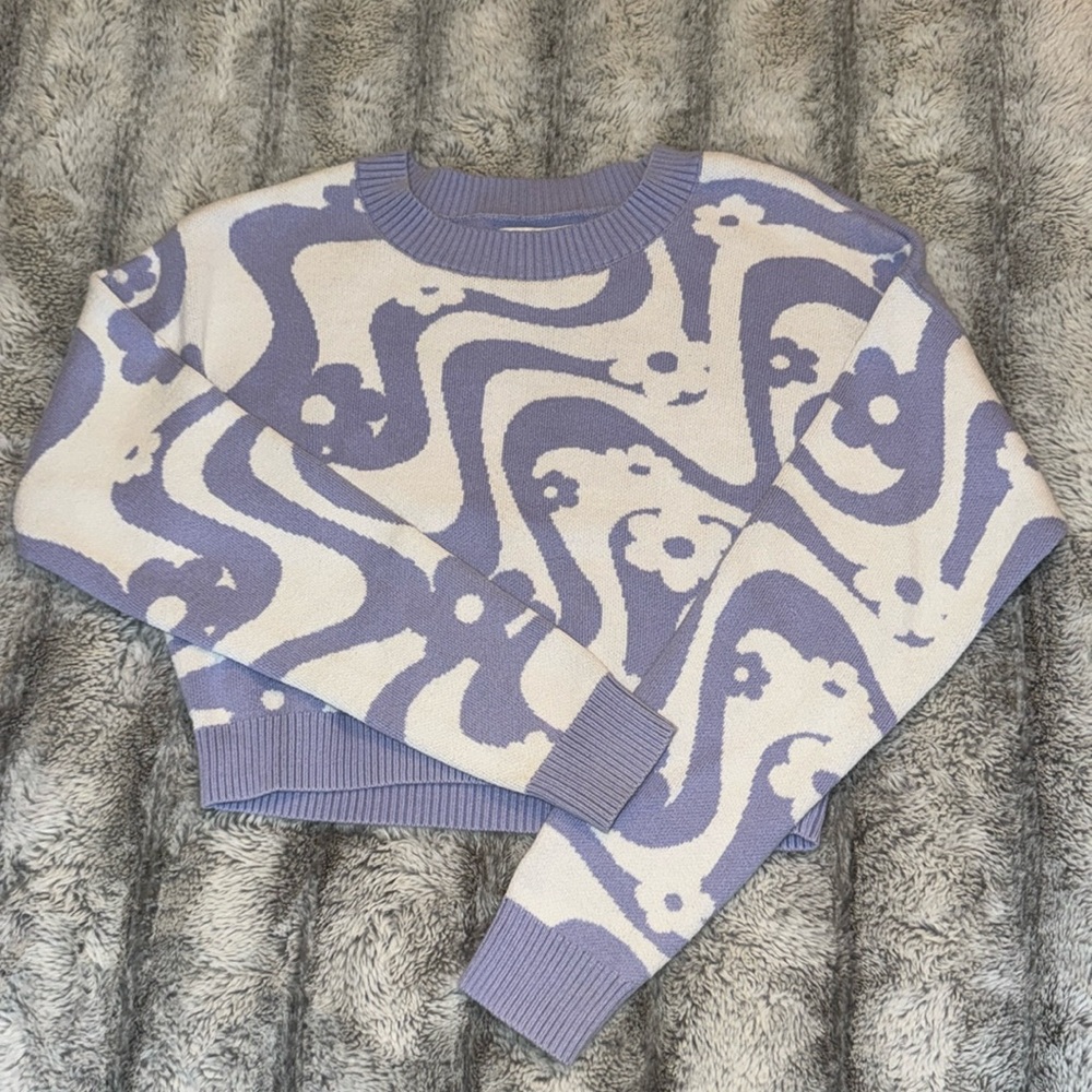 Hollister Purple & White Cropped Sweater - XS